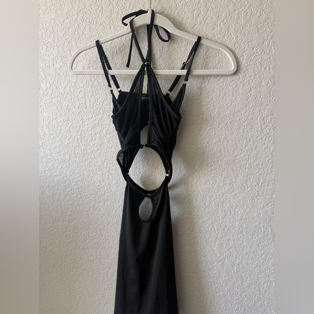 PrettyLittleThing Elegant Black Halter Backless Dress